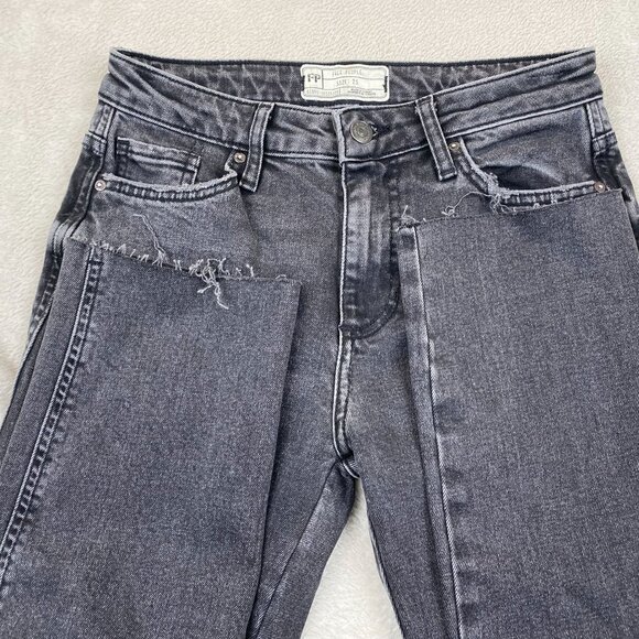 Free People Womans Jeans Size 25 High-Waisted Distressed Black Denim - Picture 6 of 10